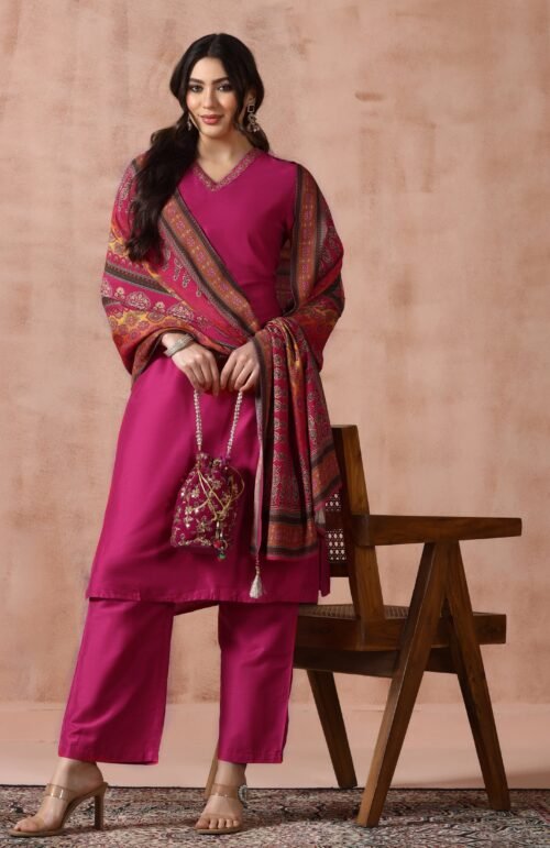 Women Fuchsia Silk Blend Embroidered Kurta Comfort Pant Dupatta