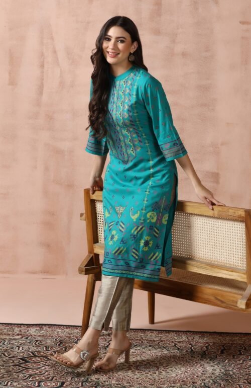 Women Liva Blue Placement Print Kurta